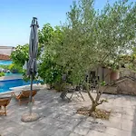 Amazing Home In Vinjani Donji Casa de Férias Topici